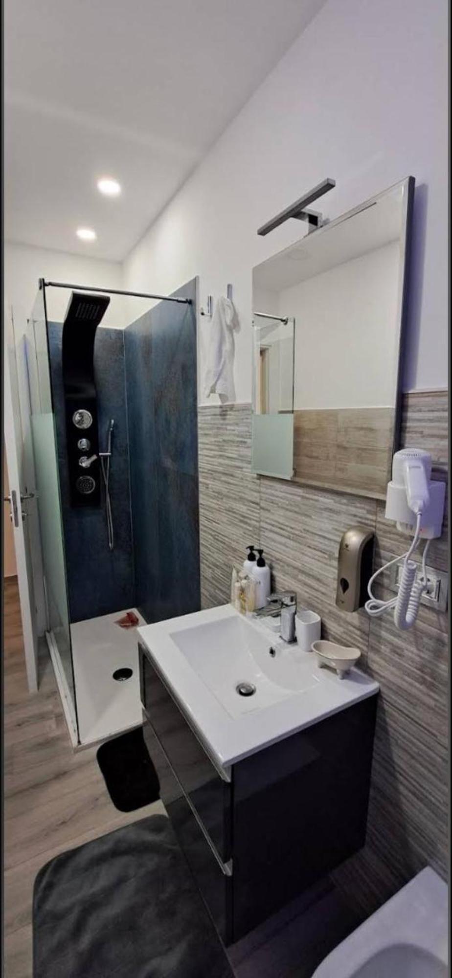 La Via Di Mezzo Daire Katanya Dış mekan fotoğraf